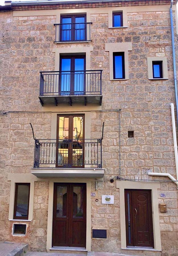Bed and Breakfast La Casa Del Borgo Петралия-Сопрана Экстерьер фото